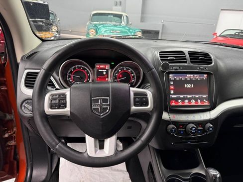 Used 2014 Dodge Journey Limited w/ Flexible Seating Group FWD image 18