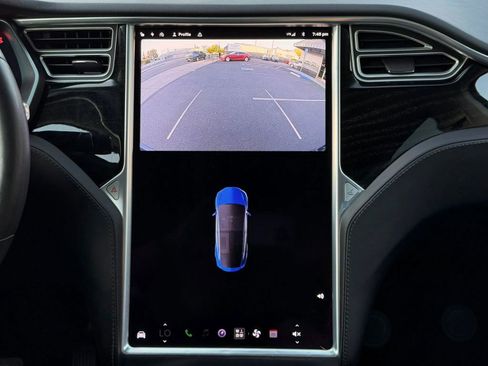 Used 2016 Tesla Model X 75D AWD/4WD image 17