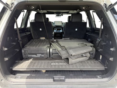 Used 2024 Toyota Sequoia Platinum AWD/4WD image 17