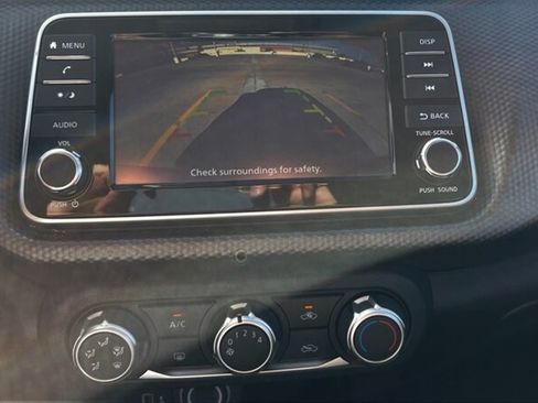 Used 2018 Nissan Kicks S FWD image 15