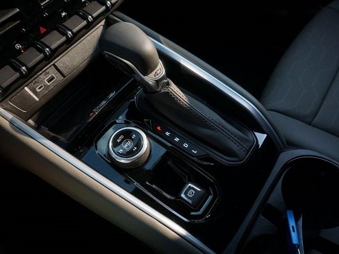 New 2025 Chevrolet Colorado ZR2 w/ Technology Package image 17