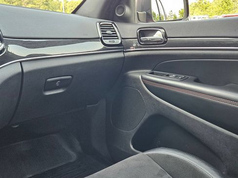 Used 2019 Jeep Grand Cherokee Trailhawk AWD/4WD image 11