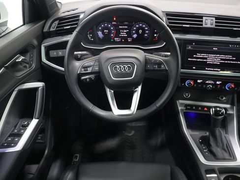 Certified 2023 Audi Q3 2.0T Premium Plus w/ Premium Plus Package AWD/4WD image 16