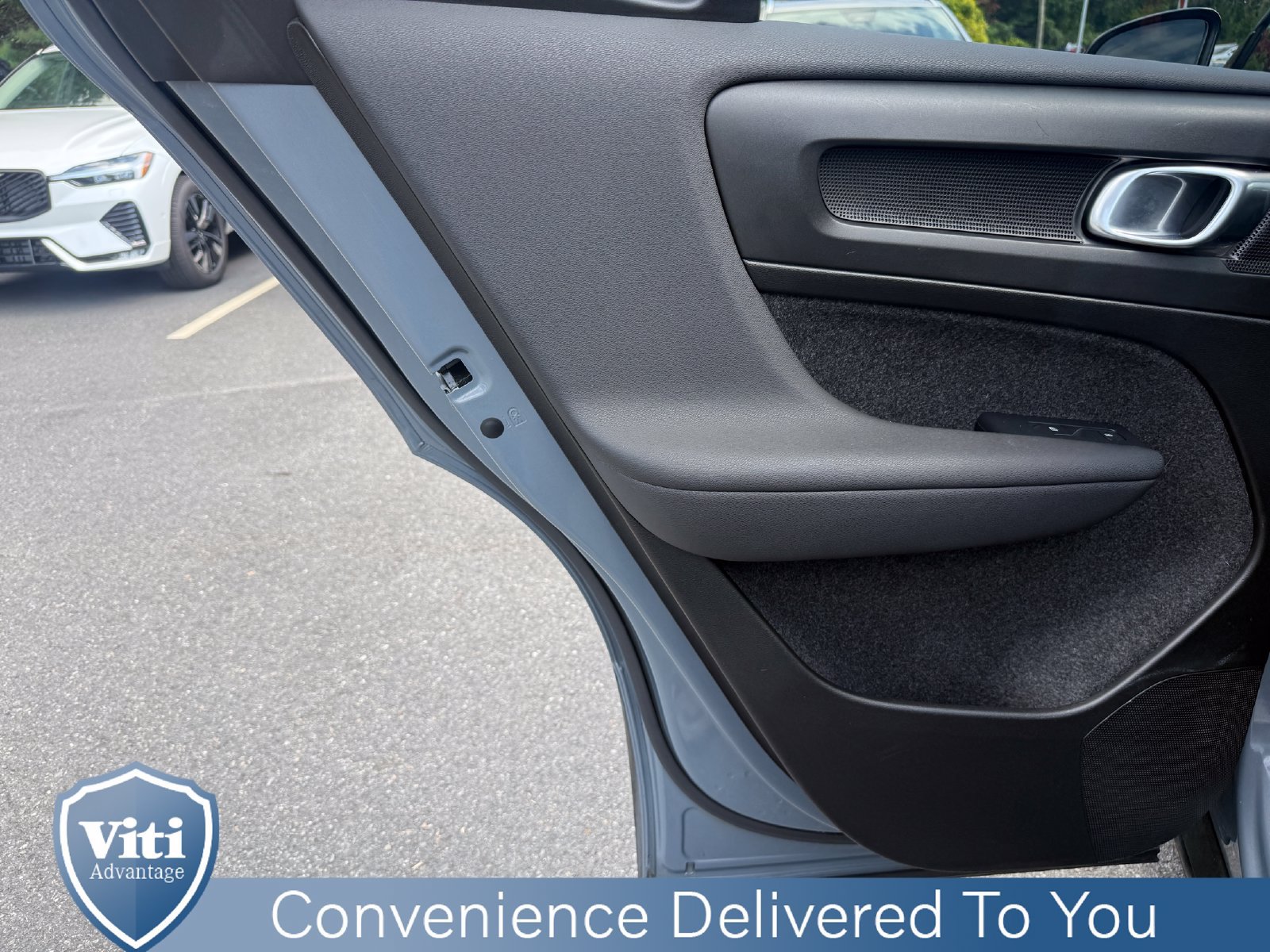 Certified 2023 Volvo XC40 Recharge Ultimate w/ Protection Package Premier AWD/4WD image 19