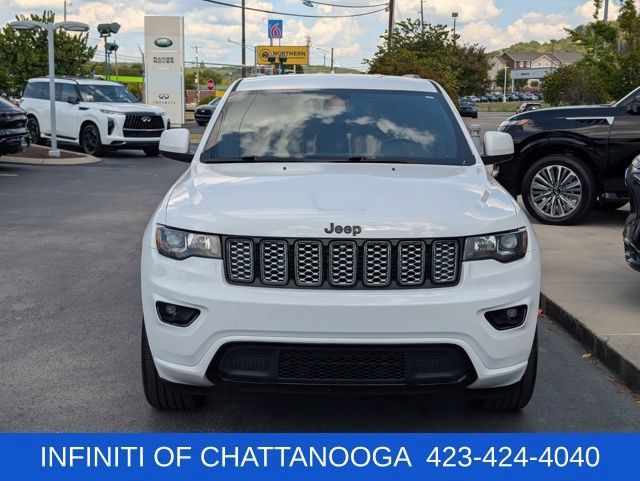 Used 2020 Jeep Grand Cherokee Altitude RWD image 10