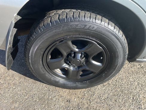 Used 2005 Toyota RAV4 2WD image 16