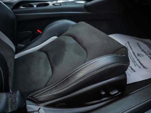 Used 2019 Chevrolet Camaro SS RWD image 37
