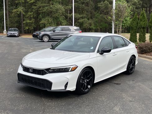 Used 2025 Honda Civic Sport image 6