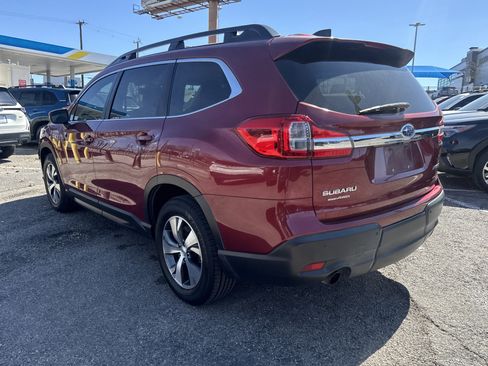 Used 2019 Subaru Ascent Premium image 5