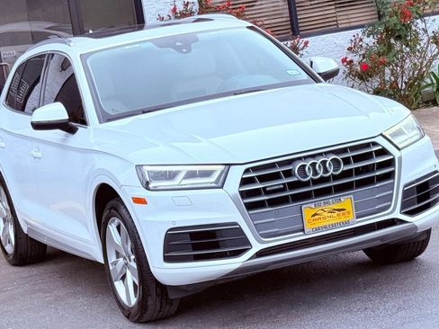 Used 2018 Audi Q5 2.0T Premium Plus w/ Premium Plus Package AWD/4WD image 3