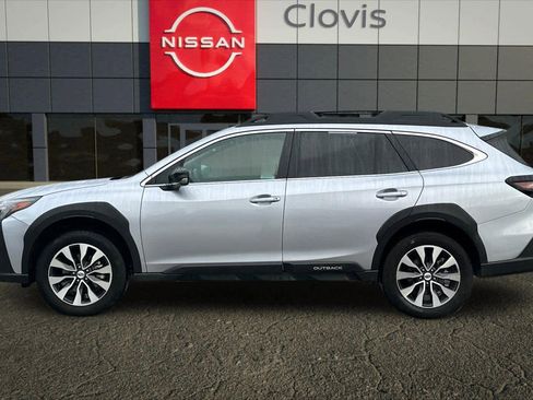 Used 2023 Subaru Outback Limited image 6