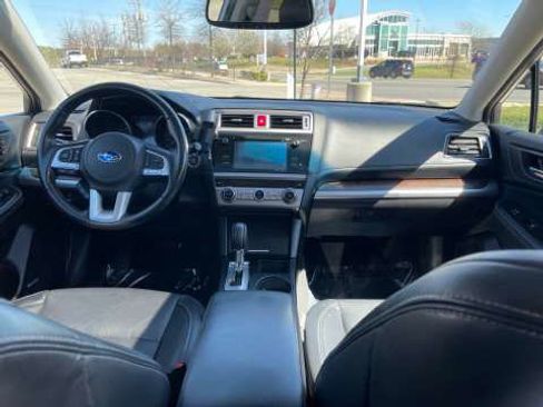 Used 2016 Subaru Outback 3.6R Limited image 9