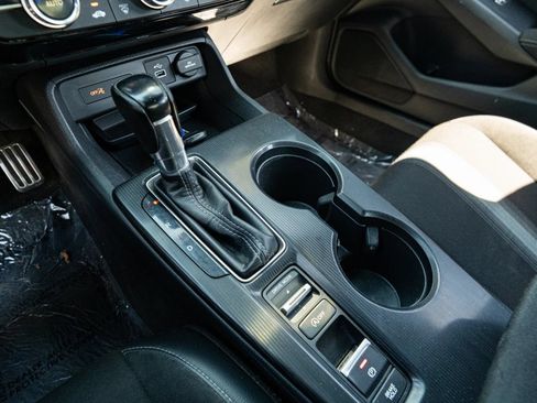 Used 2022 Honda Civic Sport image 32