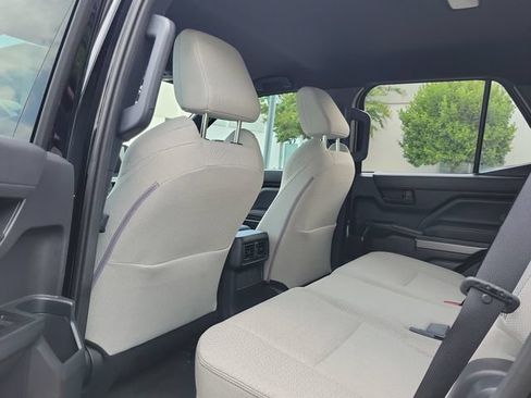 Used 2025 Toyota 4Runner SR5 AWD/4WD image 7