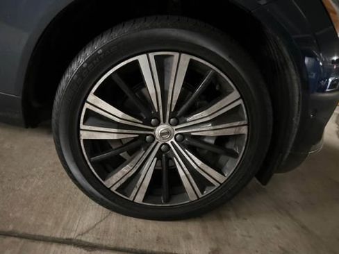 Used 2023 Volvo XC60 B5 Plus w/ Climate Package image 8