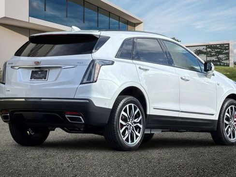 New 2026 Cadillac XT5 Sportv w/ LPO, Floor Liner Package image 4