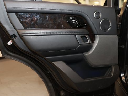 Used 2019 Land Rover Range Rover HSE image 20