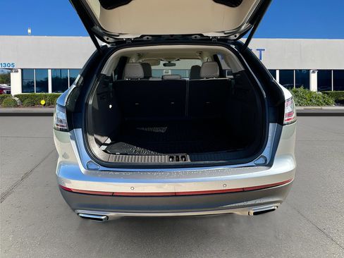 Used 2023 Lincoln Nautilus FWD image 25