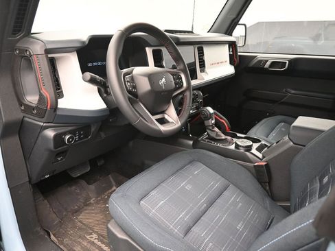 Certified 2025 Ford Bronco Heritage Edition image 19