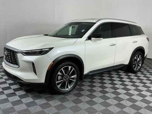 Certified 2023 INFINITI QX60 Luxe AWD/4WD image 3