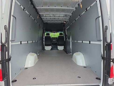 New 2026 Mercedes-Benz Sprinter 2500 image 30