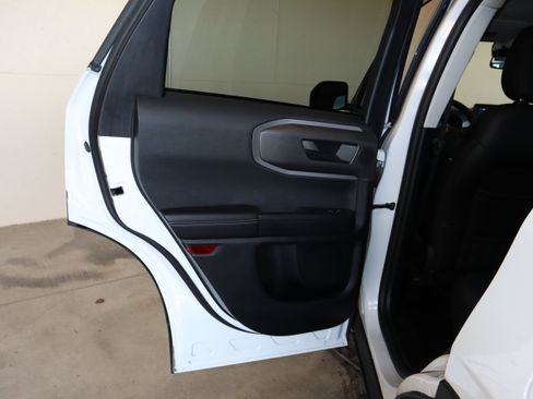 Used 2025 Ford Bronco Sport Outer Banks w/ Outer Banks Tech Package+ image 37