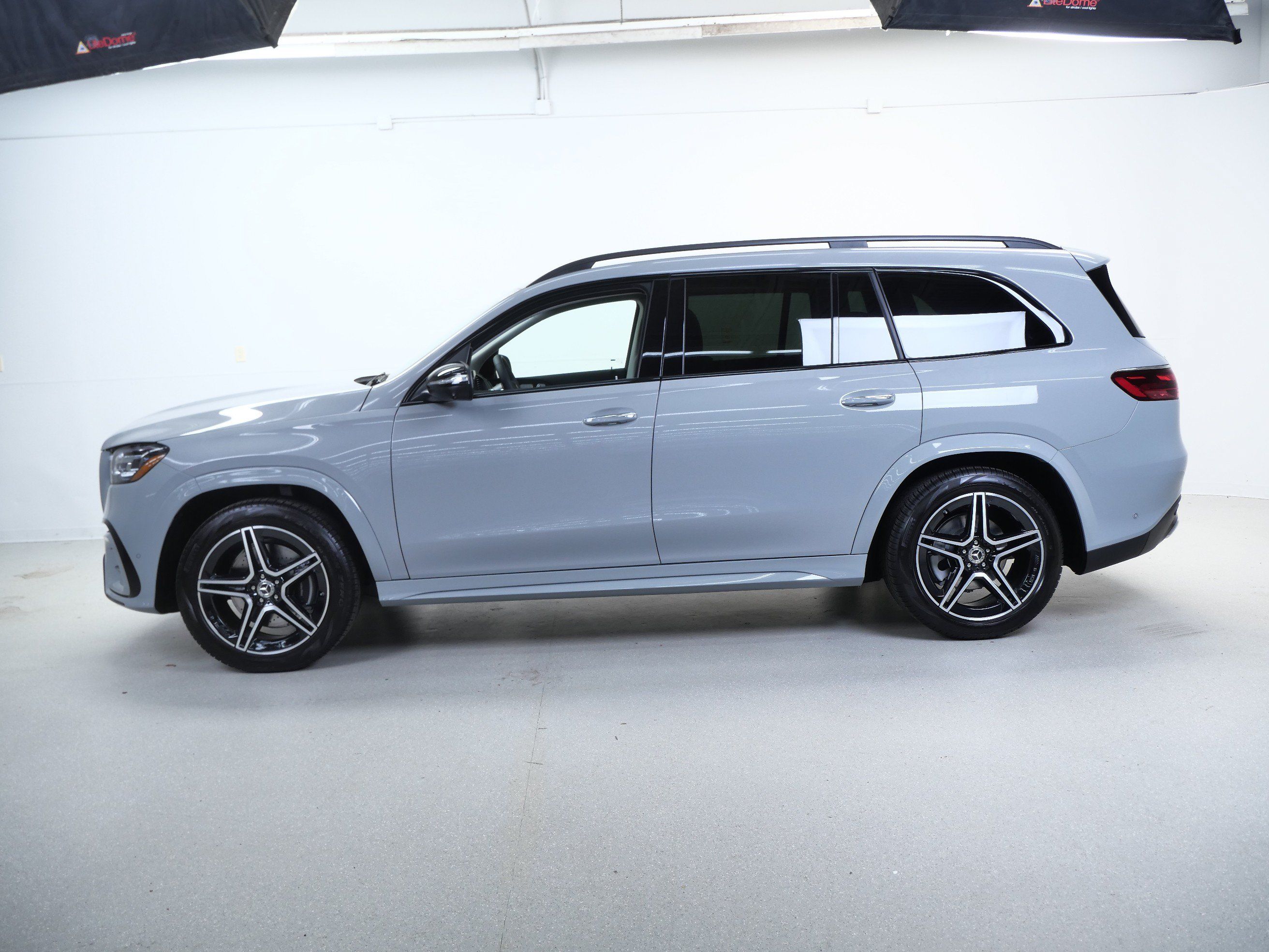New 2026 Mercedes-Benz GLS 450 4MATIC image 5