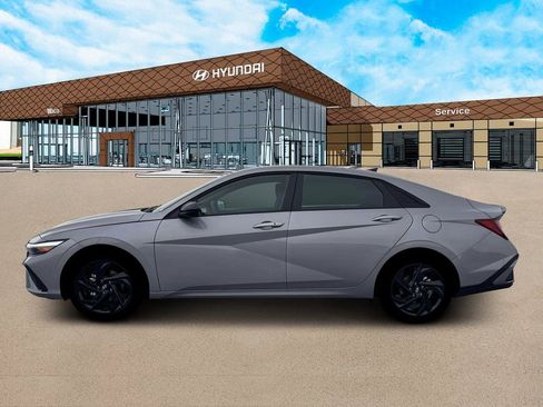 New 2026 Hyundai Elantra Sport image 3