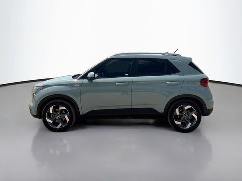 Used 2026 Hyundai Venue SEL FWD image 4