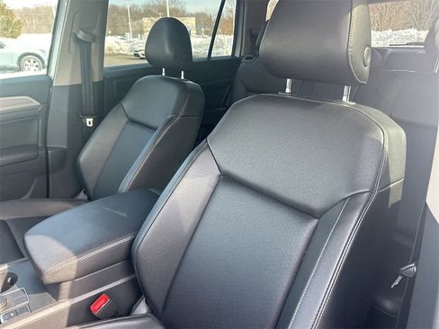 Used 2019 Volkswagen Atlas SE w/ Towing Package image 16