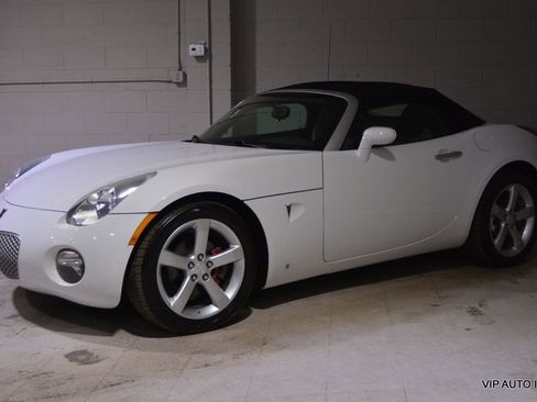Used 2008 Pontiac Solstice Convertible w/ Premium Package image 26