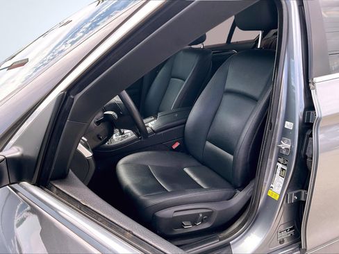 Used 2014 BMW 528i Sedan image 24