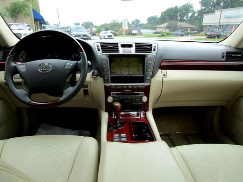 Used 2010 Lexus LS 460 AWD image 2