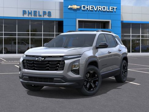 New 2026 Chevrolet Equinox LT w/ Convenience Package II FWD image 7