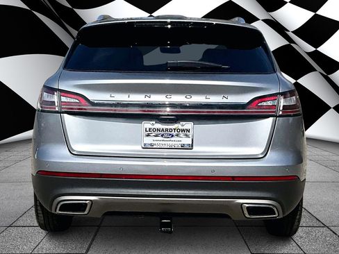 Used 2021 Lincoln Nautilus Reserve image 4