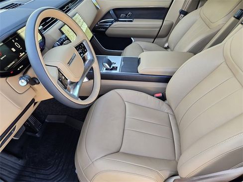 New 2026 Land Rover Range Rover SE image 8
