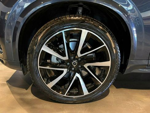 Used 2023 Volvo XC90 B5 Plus w/ Protection Package Premier image 11