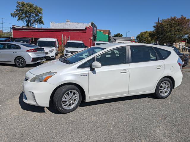 Used 2014 Toyota Prius V Three FWD image 4