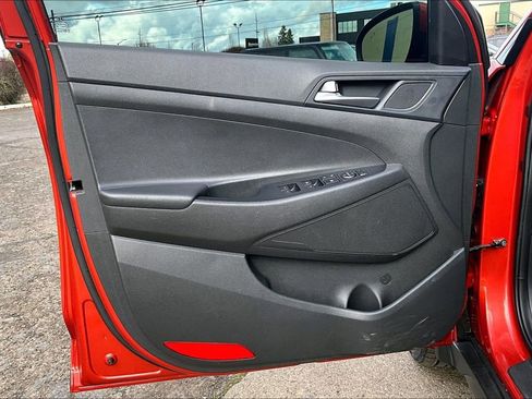 Used 2016 Hyundai Tucson Sport image 22