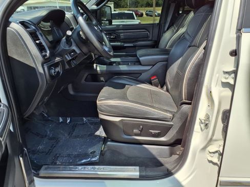 Used 2024 RAM 3500 Limited image 17