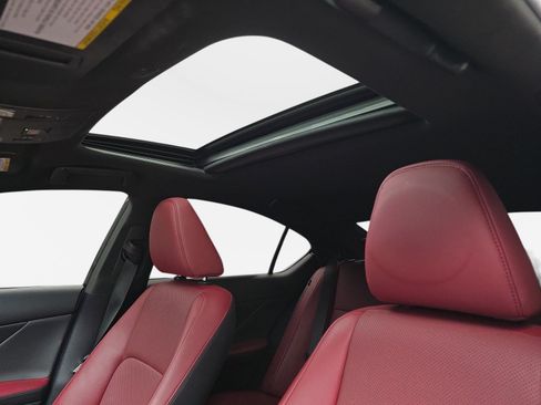 Used 2023 Lexus IS 300 w/ Comfort Package RWD image 26