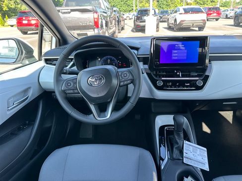 Used 2026 Toyota Corolla SE FWD image 18