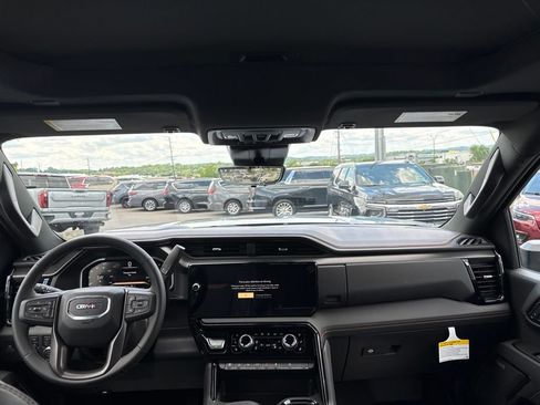 New 2026 GMC Sierra 2500 AT4 w/ AT4 Premium Plus Package AWD/4WD image 22