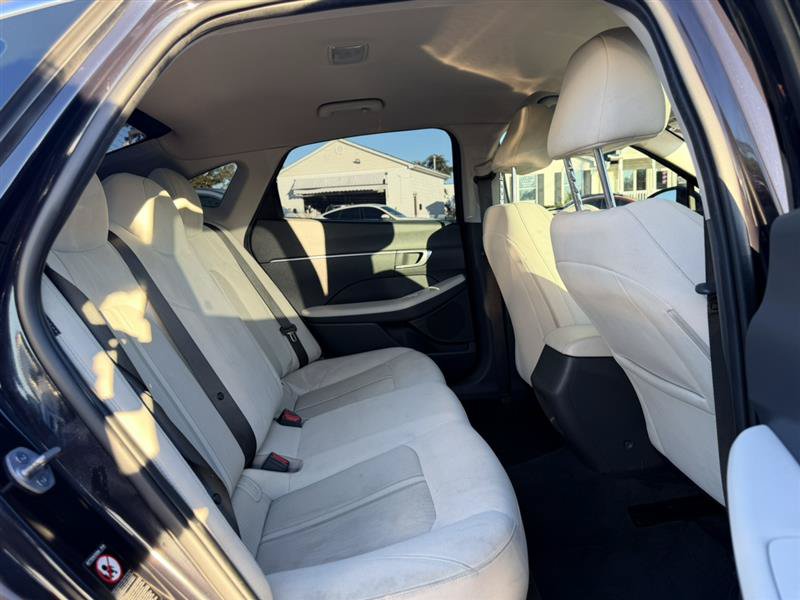 Used 2023 Hyundai Sonata SE FWD image 12