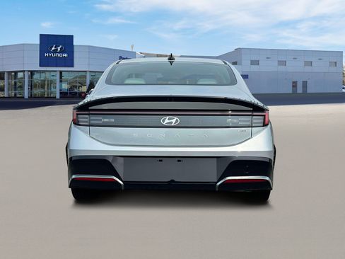 New 2025 Hyundai Sonata Limited FWD image 6