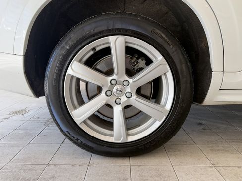 Used 2023 Volvo XC90 B5 Core w/ Protection Package Premier image 10