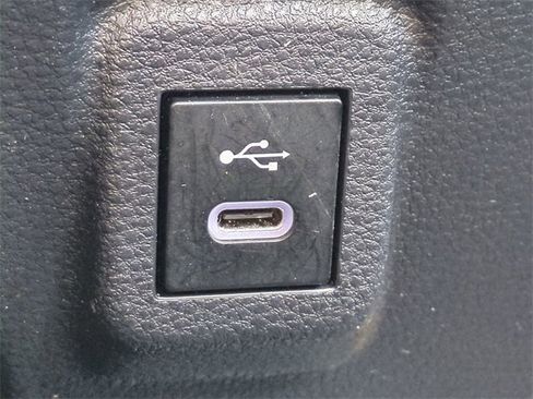 Used 2024 Toyota Corolla LE image 20