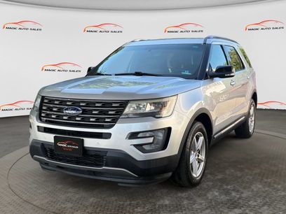 Used 2016 Ford Explorer XLT w/ Equipment Group 202A