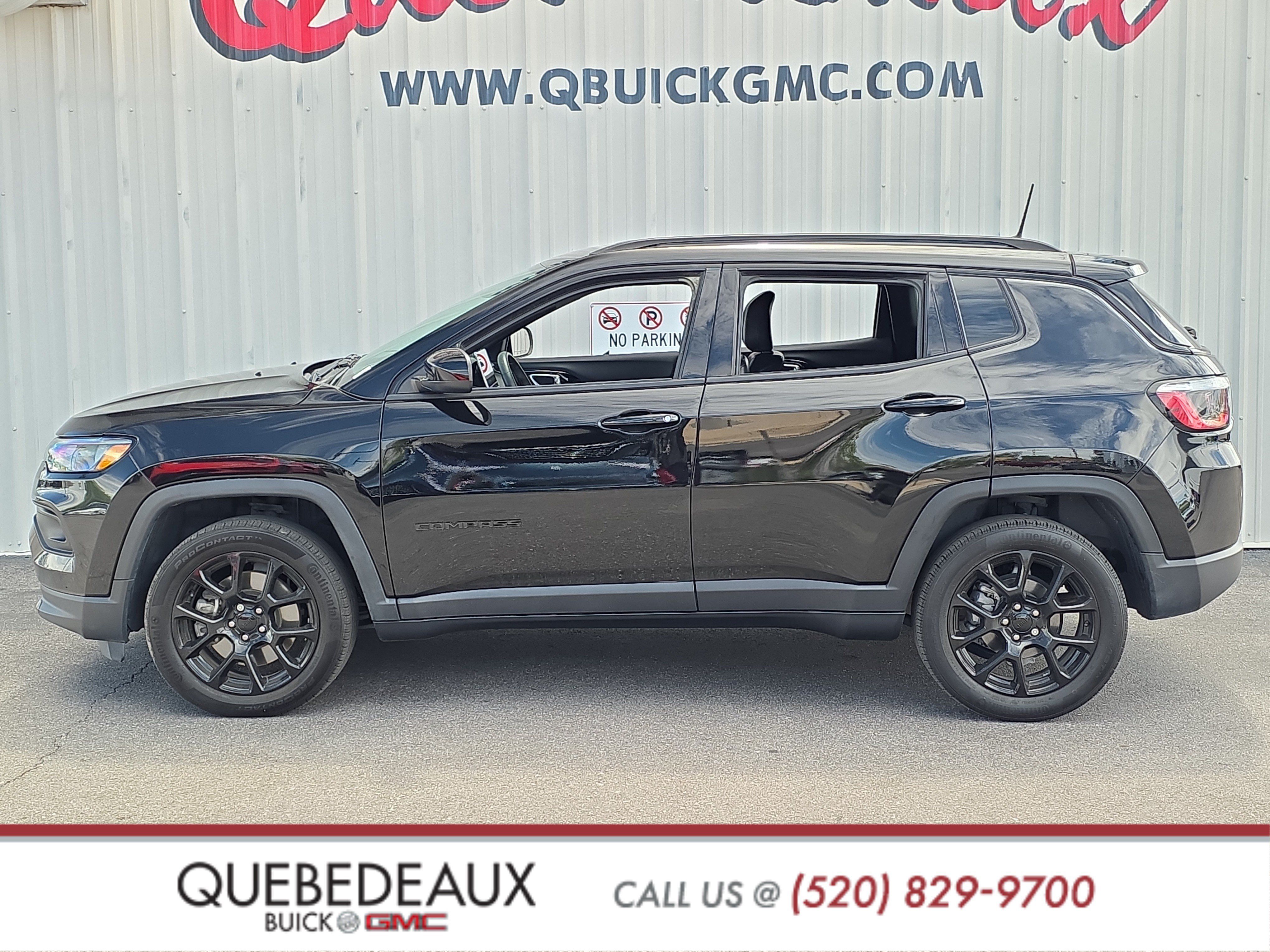 Used 2023 Jeep Compass Latitude w/ Convenience Group AWD/4WD image 4