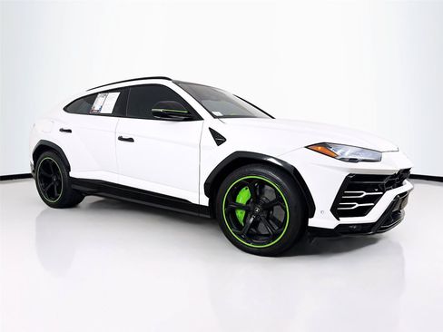 Used 2019 Lamborghini Urus AWD/4WD image 34
